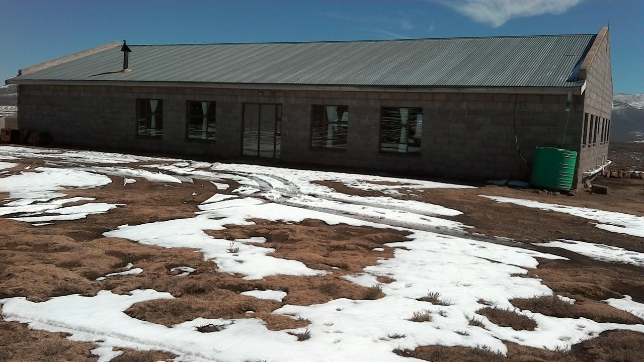 Sani Stone Lodge Mokhotlong Buitenkant foto