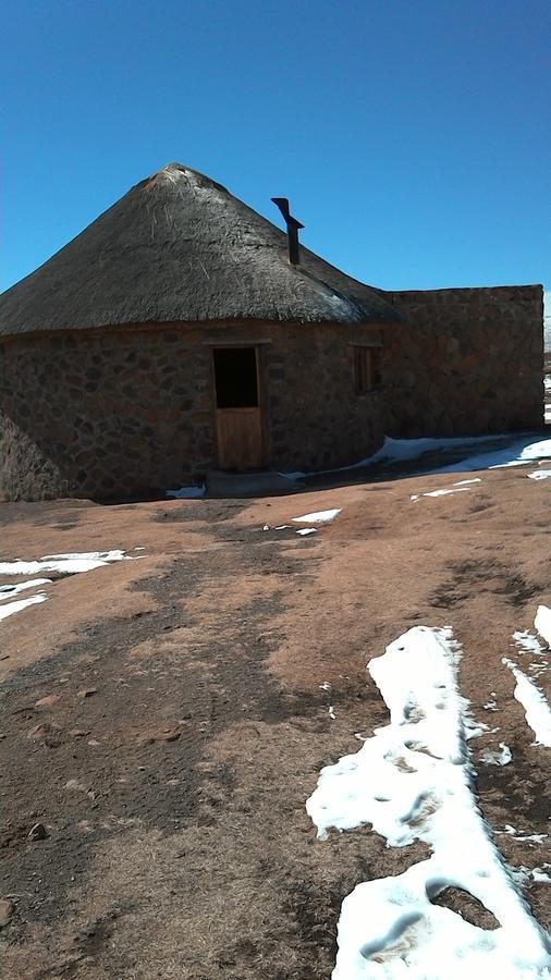 Sani Stone Lodge Mokhotlong Buitenkant foto